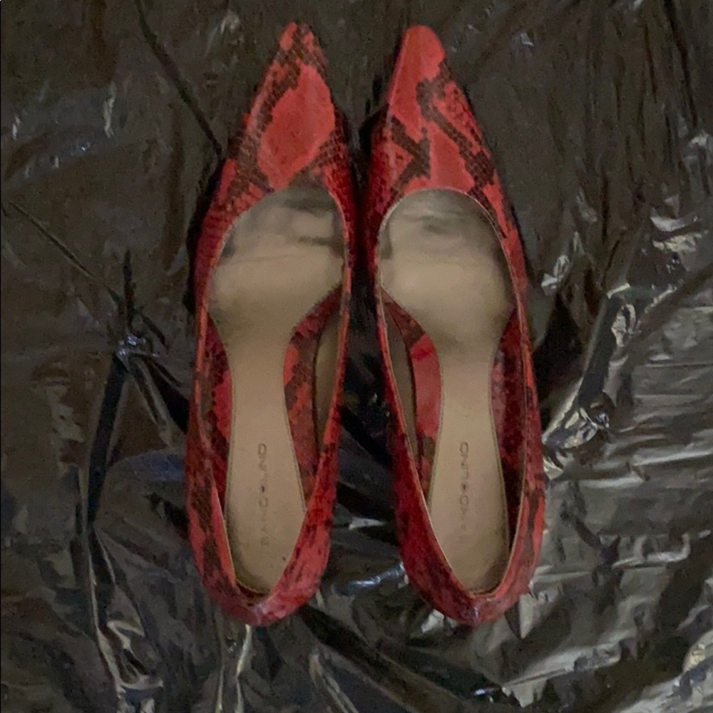 Shoes - Picture 3 of 4